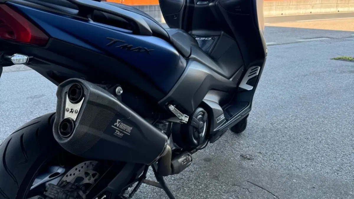 Yamaha T-Max 530 SX (2017 - 19)  (5)