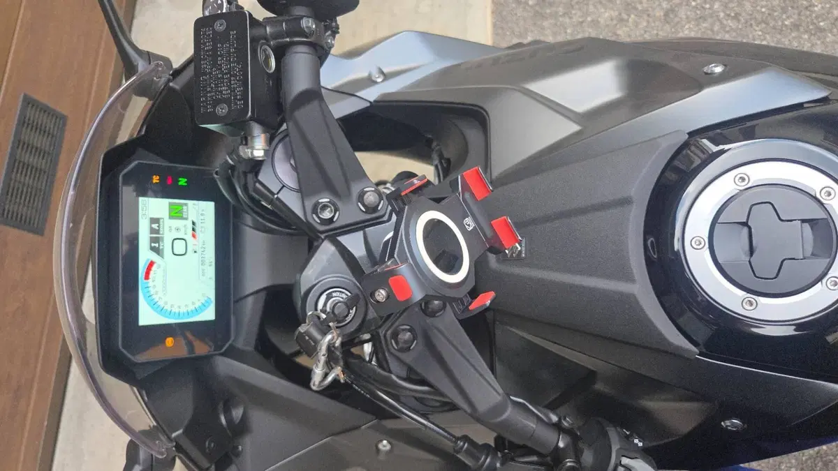 Suzuki GSX-8R (2024 - 26)  (6)