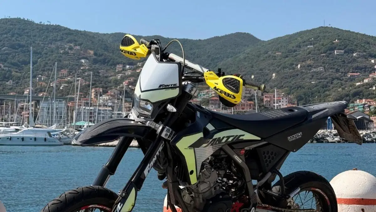 Fantic Motor XMF 125 Motard Performance 4t (2021 - 22) 