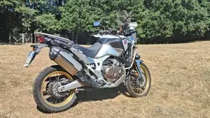 Honda Africa Twin CRF 1000L Adventure Sports Travel Edition (2019)  (6)