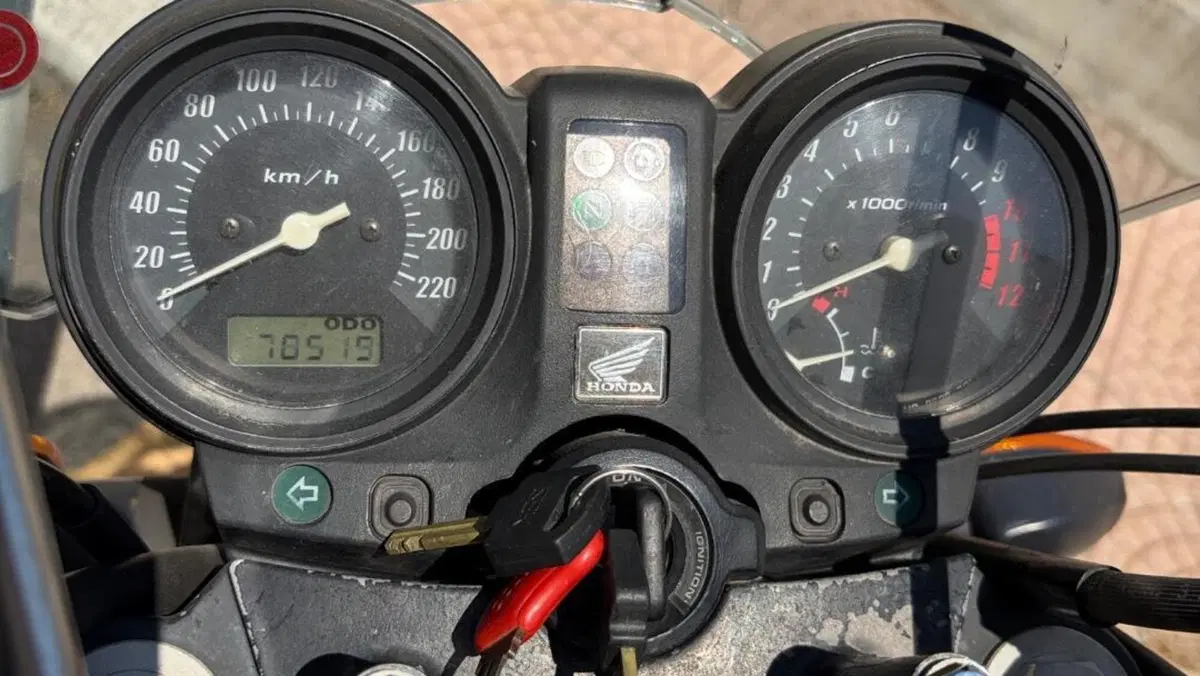 Honda CBF 500  (7)