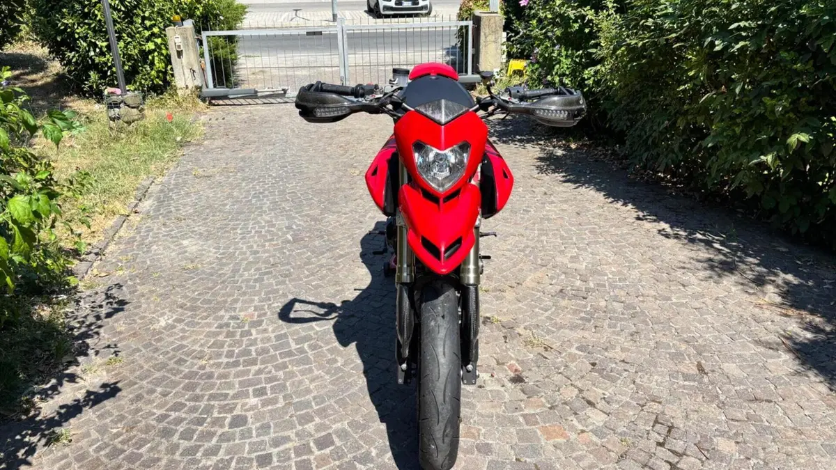 Ducati Hypermotard 1100 (2007 - 09)  (3)