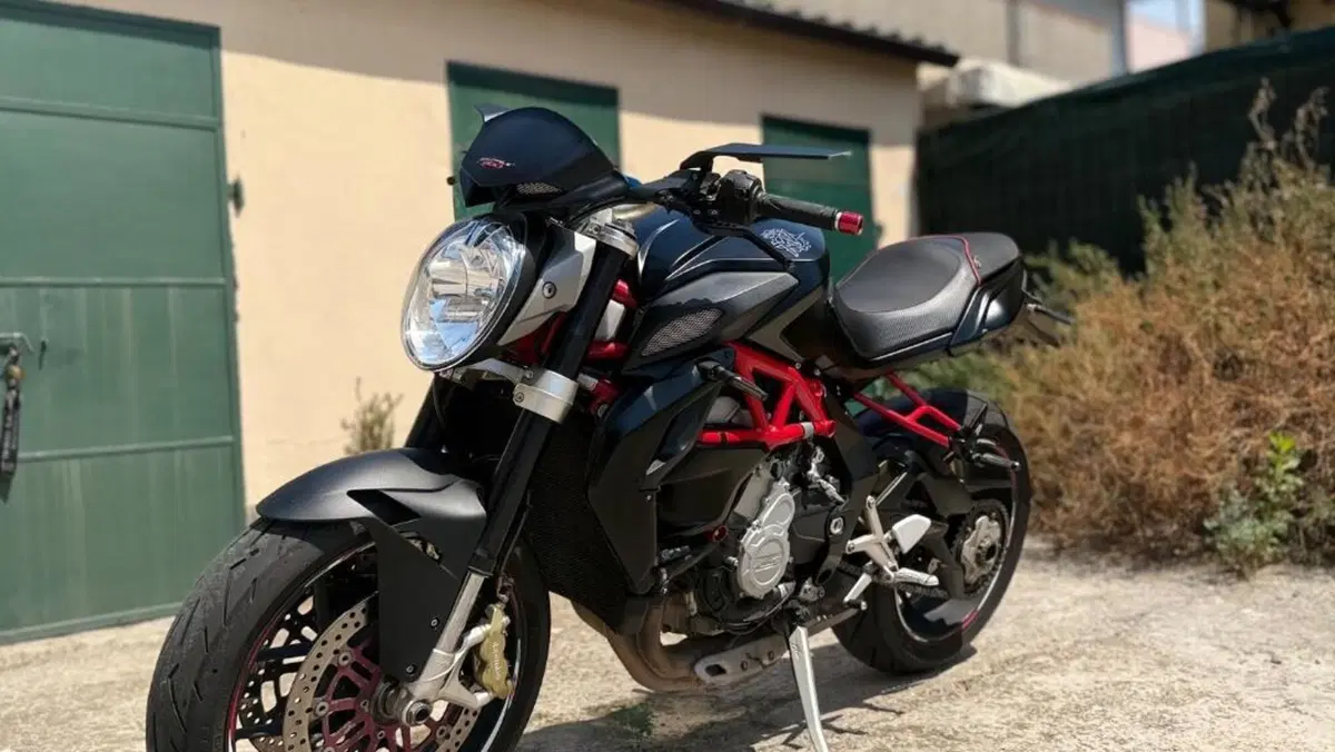 MV Agusta Brutale 800 EAS ABS (2012 - 15)  (2)