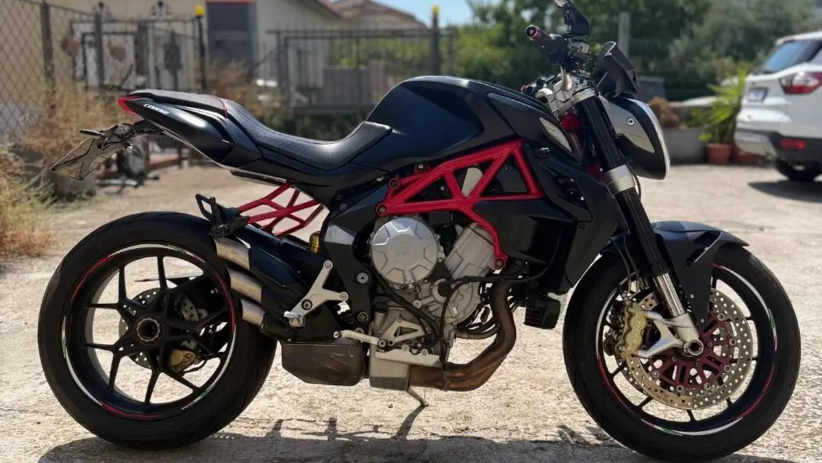 MV Agusta Brutale 800 EAS ABS (2012 - 15)  (5)