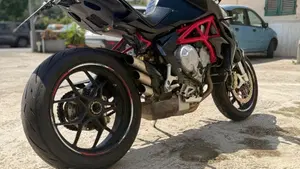 MV Agusta Brutale 800 EAS ABS (2012 - 15)  (6)