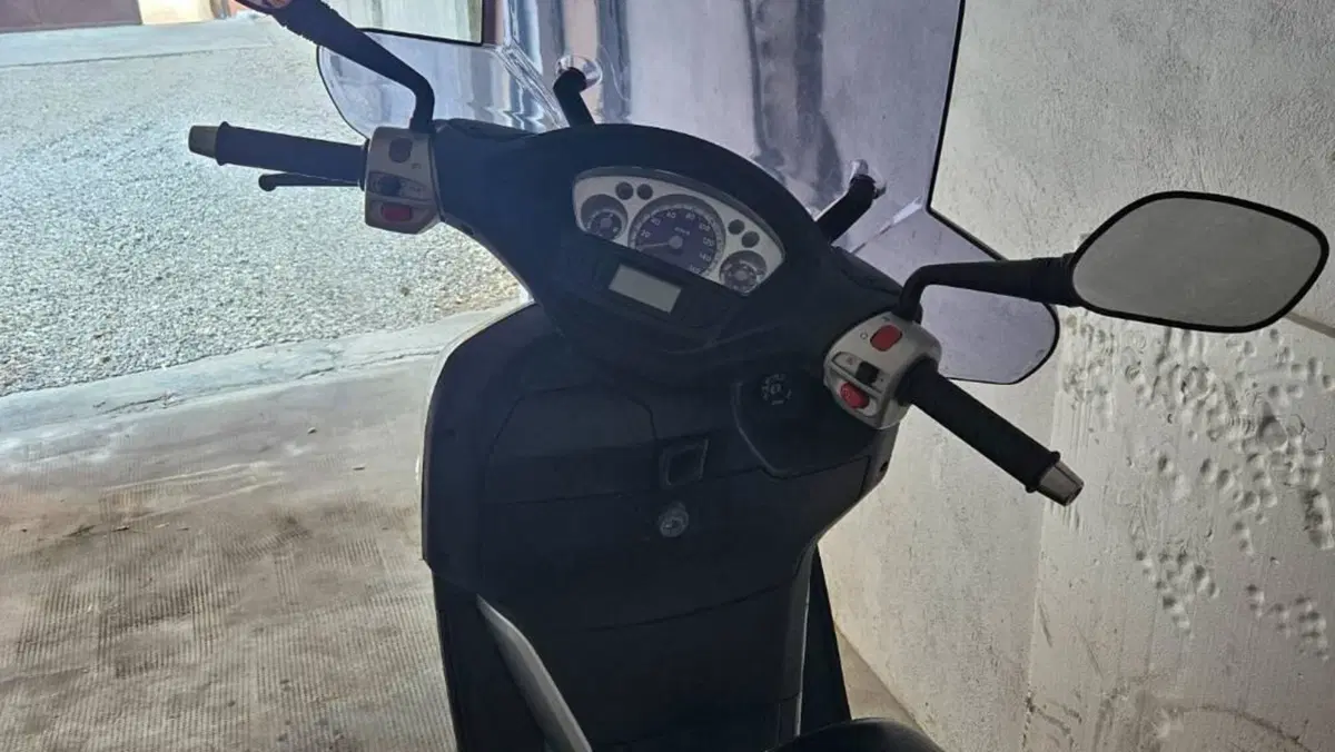 Yamaha XC 300 Versity  (3)