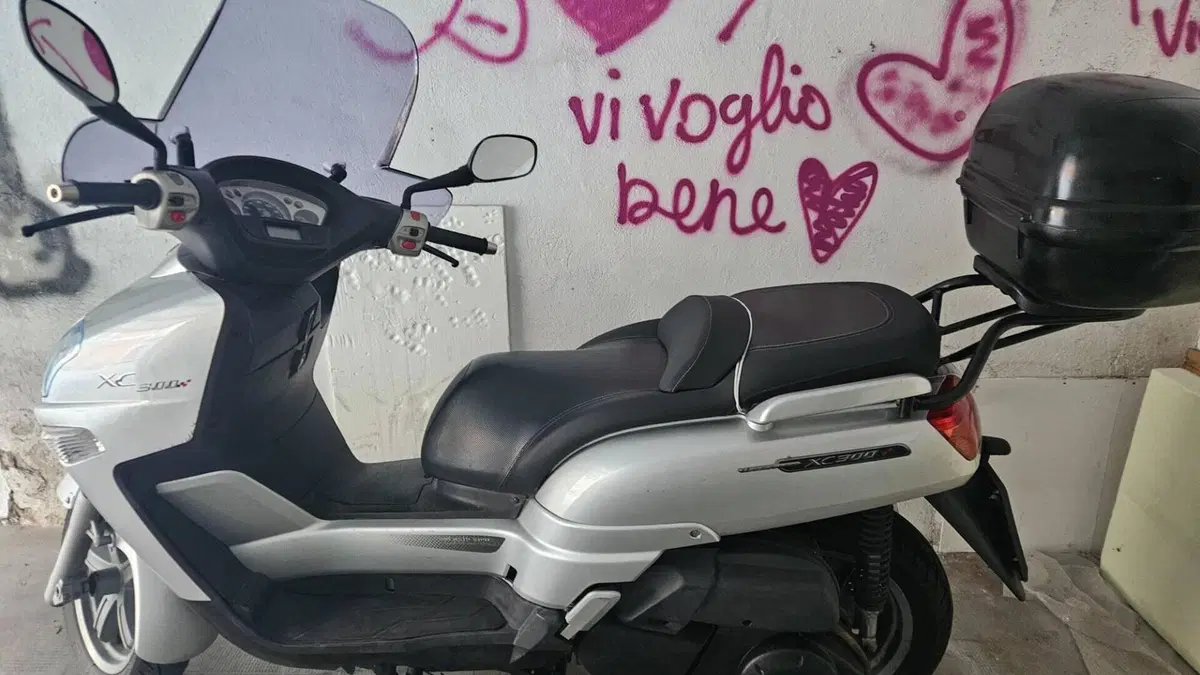 Yamaha XC 300 Versity  (4)
