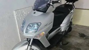 Yamaha XC 300 Versity  (5)