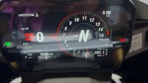 Ducati Panigale V4 S 1100 (2018 - 19)  (9)