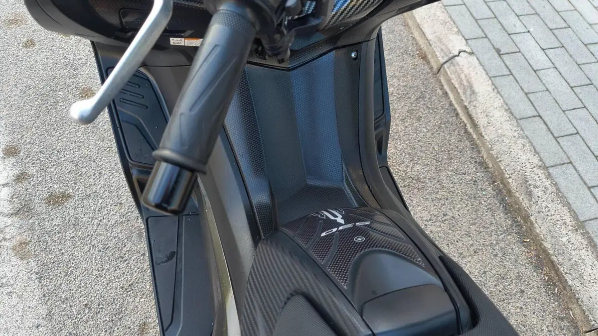 Yamaha T-Max 530 (2015 - 16)  (2)