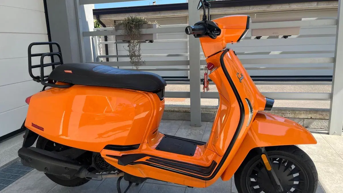 Lambretta V125 Special (2021 - 26) 
