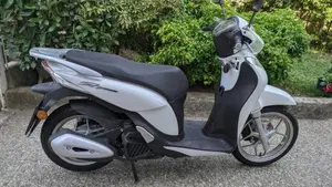 Honda SH 125 Mode (2017 - 20)  (3)
