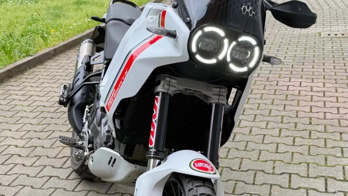Ducati DesertX (2022 - 25)  (2)