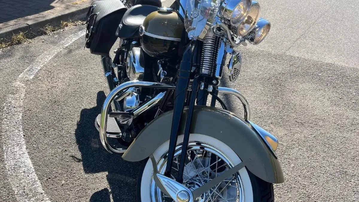 Harley-Davidson 1584 Springer Classic (2006 - 07) - FLSTSC  (2)