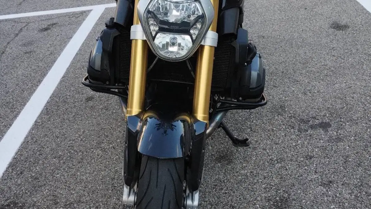 Bmw R 1200 R (2015 - 16)  (3)