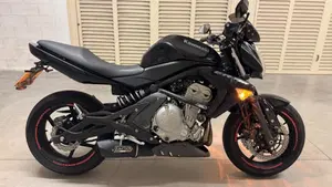 Kawasaki ER-6N (2005 - 08)  (2)