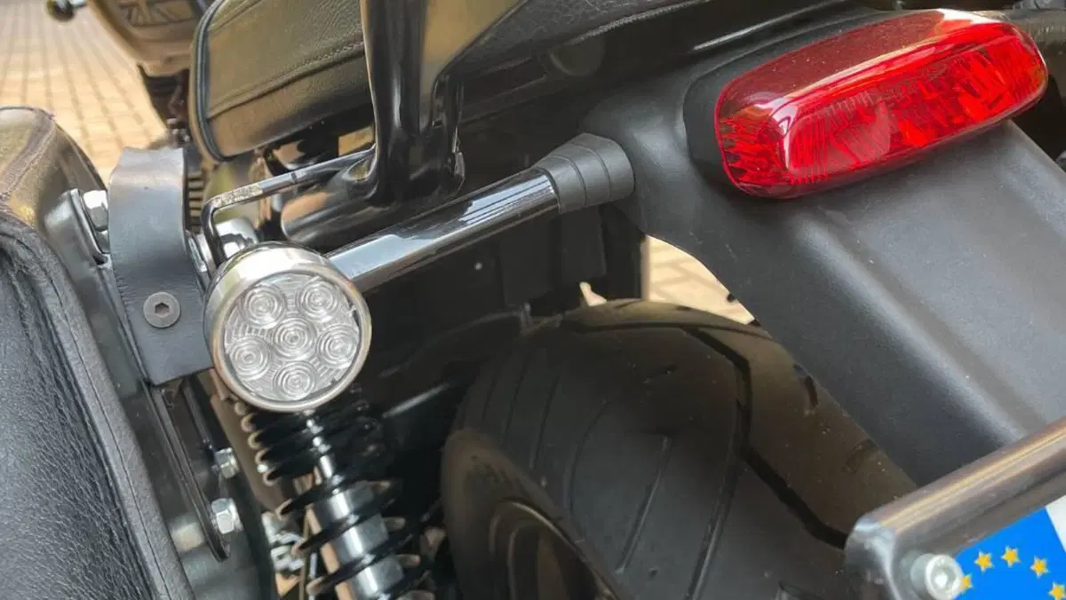 Triumph Street Twin 900 (2017 - 18)  (18)
