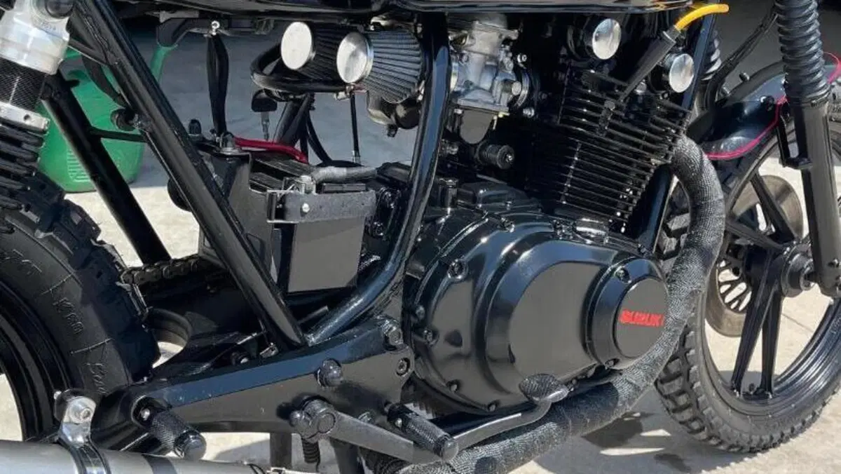 Suzuki GS 450 S (1982 - 89)  (3)