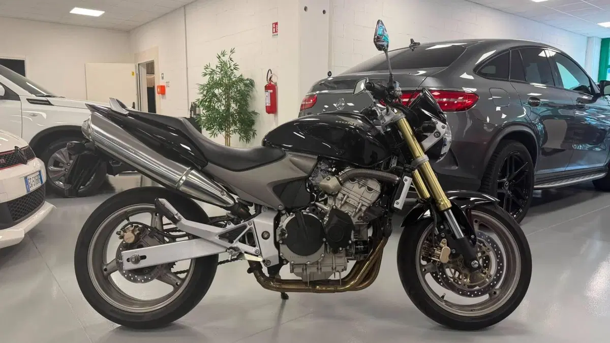 Honda Hornet 600 (2005 - 06)  (3)