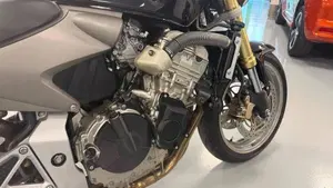 Honda Hornet 600 (2005 - 06)  (8)
