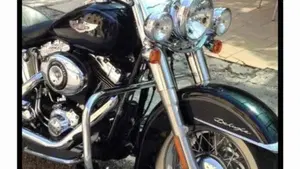 Harley-Davidson 1690 Deluxe ABS (2011 - 16) - FLSTN  (2)