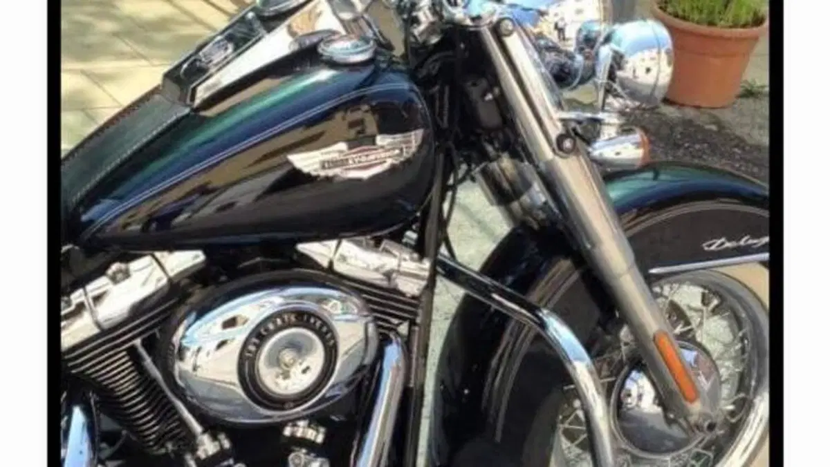 Harley-Davidson 1690 Deluxe ABS (2011 - 16) - FLSTN  (5)