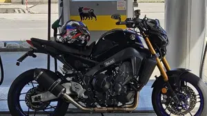 Yamaha MT-09 SP (2021 - 23)  (2)