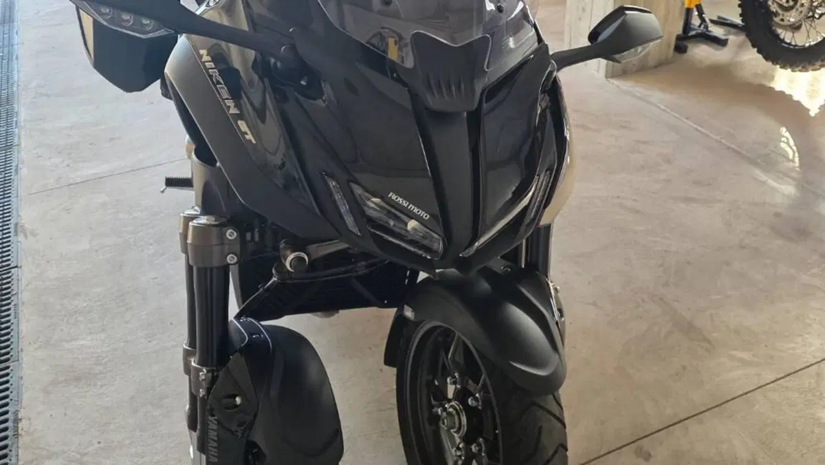 Yamaha Niken 890 GT (2023 - 26)  (2)