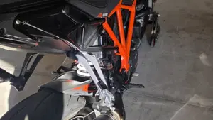 KTM 1290 Super Duke R (2019)  (5)