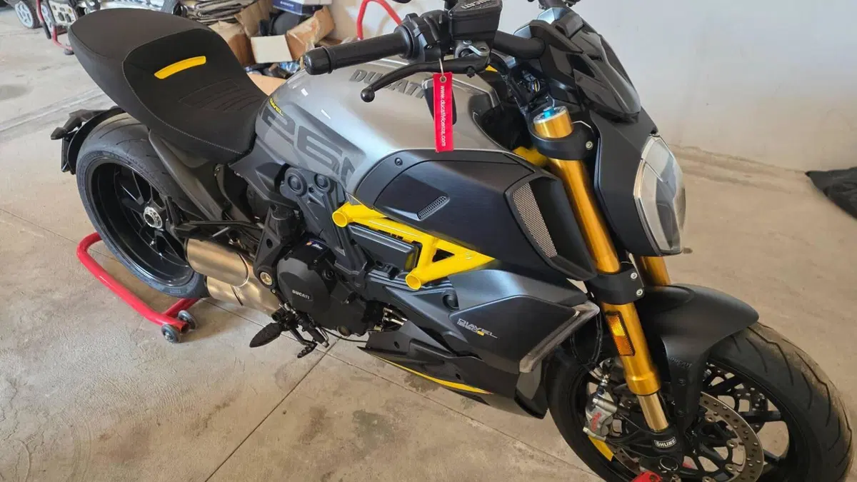 Ducati Diavel 1260 S (2021 - 22) 