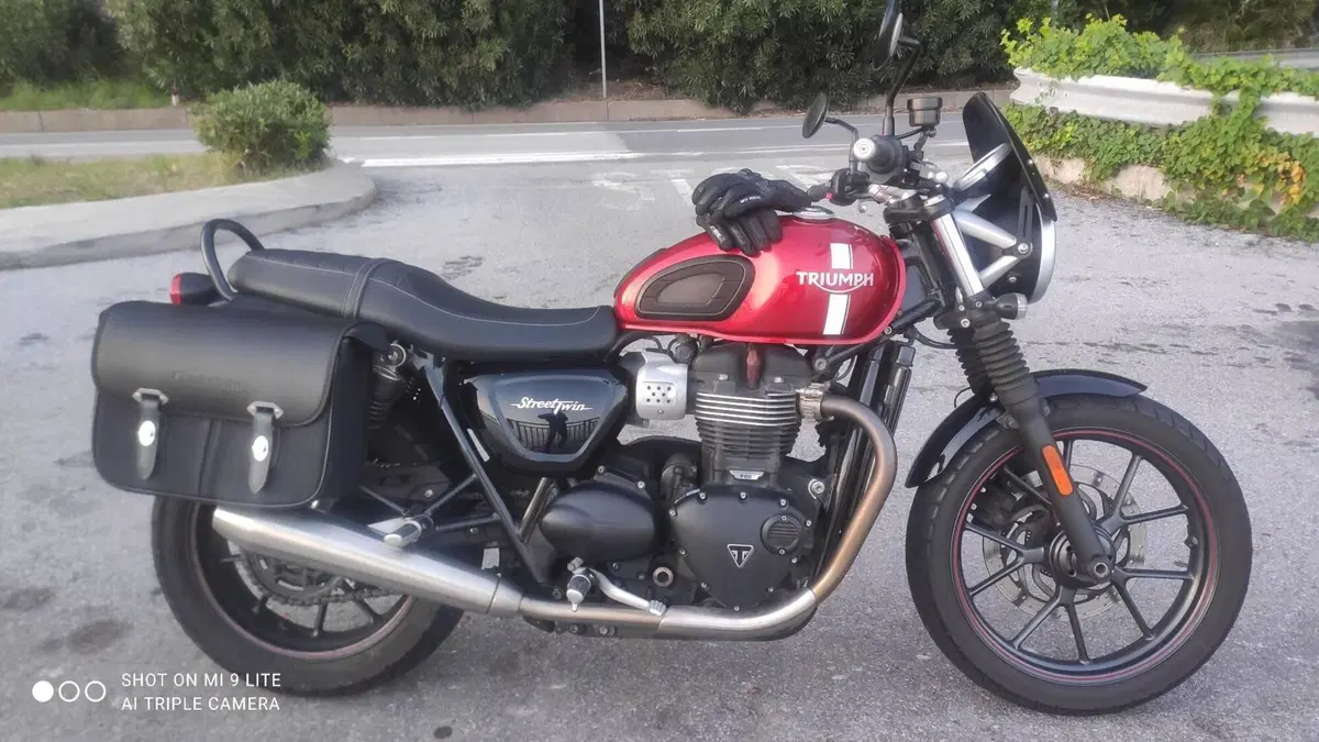 Triumph Street Twin 900 (2016)  (5)