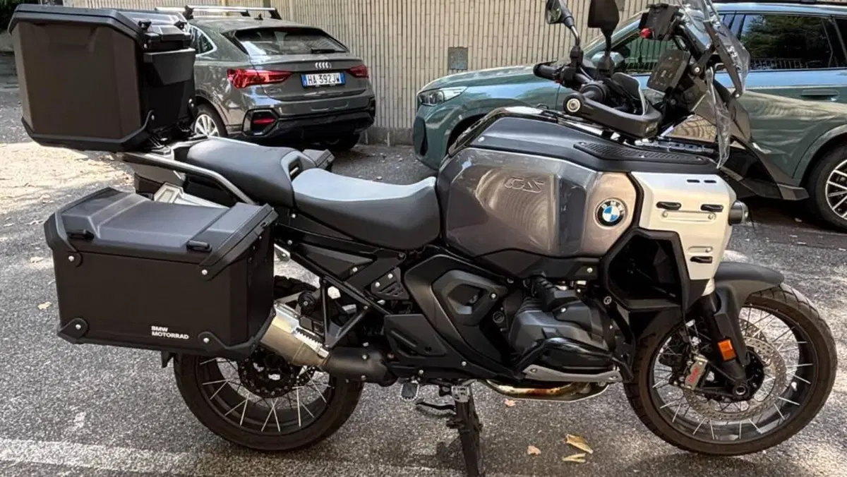 Bmw R 1300 GS Adventure Triple Black (2025 - 26)  (3)