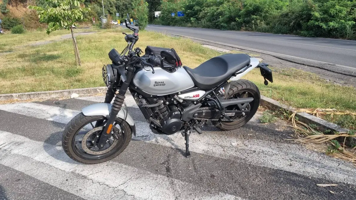 Royal Enfield Guerrilla 450 (2024 - 26)  (5)