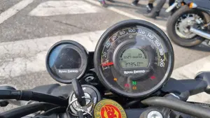 Royal Enfield Guerrilla 450 (2024 - 26)  (6)