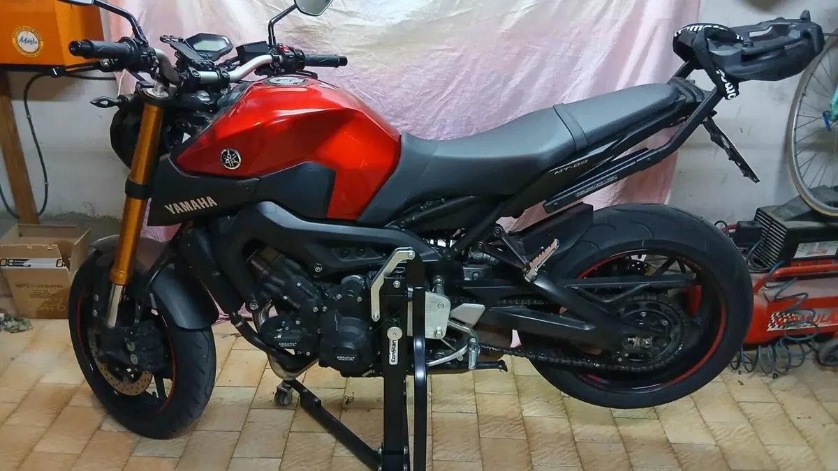 Yamaha MT-09 ABS (2013 - 15)  (4)