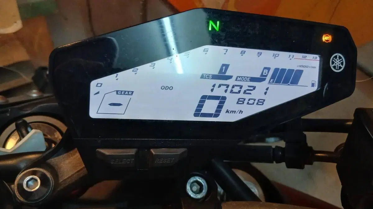 Yamaha MT-09 ABS (2013 - 15)  (5)