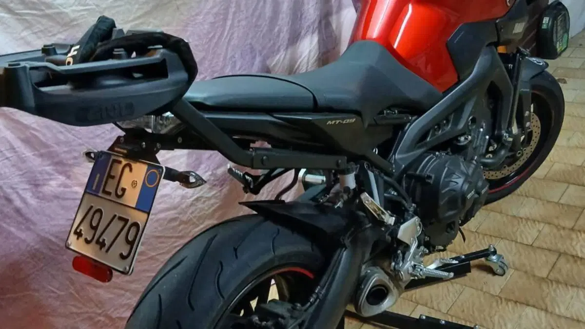 Yamaha MT-09 ABS (2013 - 15)  (6)