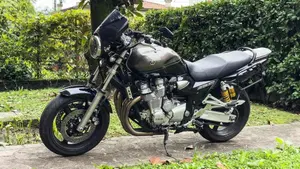 Yamaha XJR 1300 (2006 - 14)  (3)