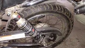 Suzuki TU 250 X (1997 - 03)  (7)