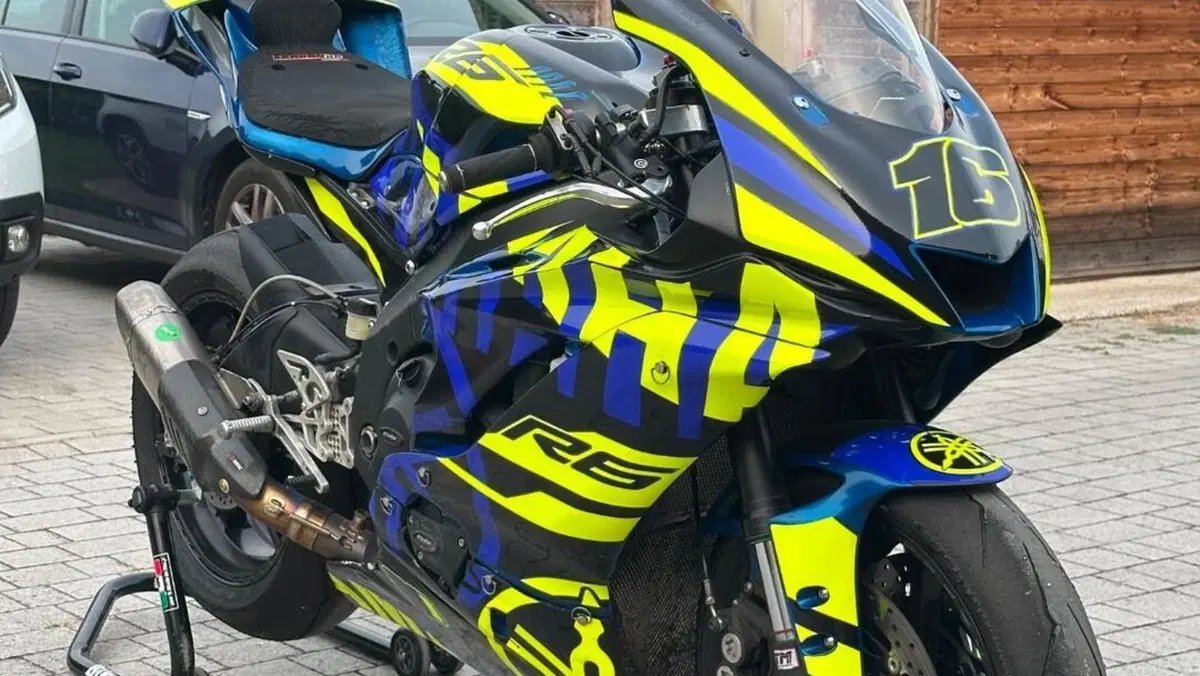 Yamaha YZF R6 Race (2021) 