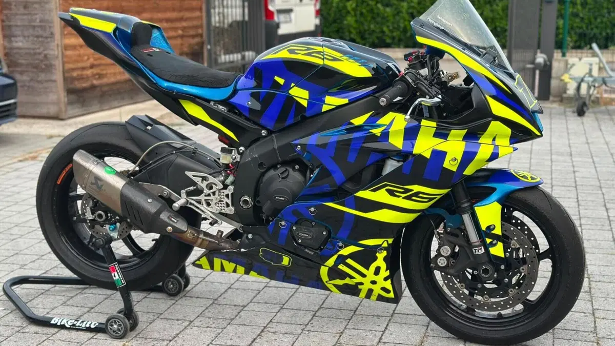 Yamaha YZF R6 Race (2021)  (2)