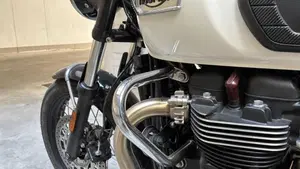Triumph Bonneville T100 (2021 - 25)  (7)