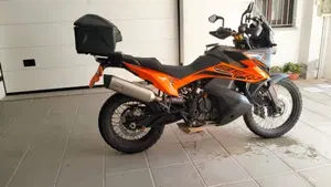 KTM 890 Adventure (2022)  (2)