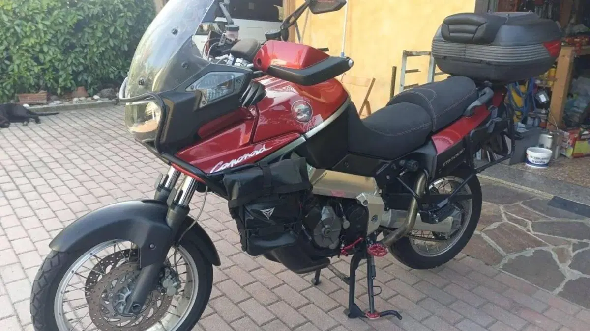 Aprilia Caponord ETV 1000 (2001 - 04) 