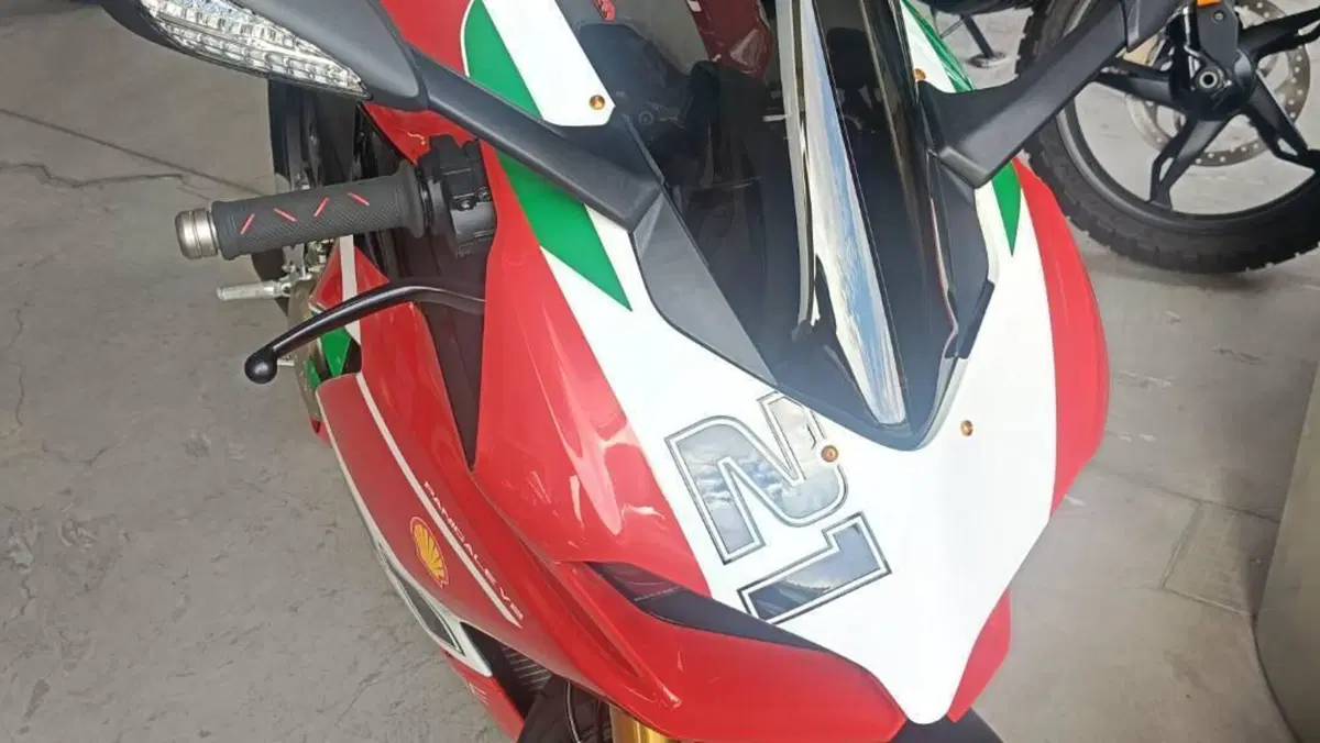 Ducati Panigale V2 Bayliss 1st Championship 20th Anniversary (2021 - 24)  (3)