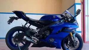 Yamaha YZF R6 (2017 - 20)  (3)