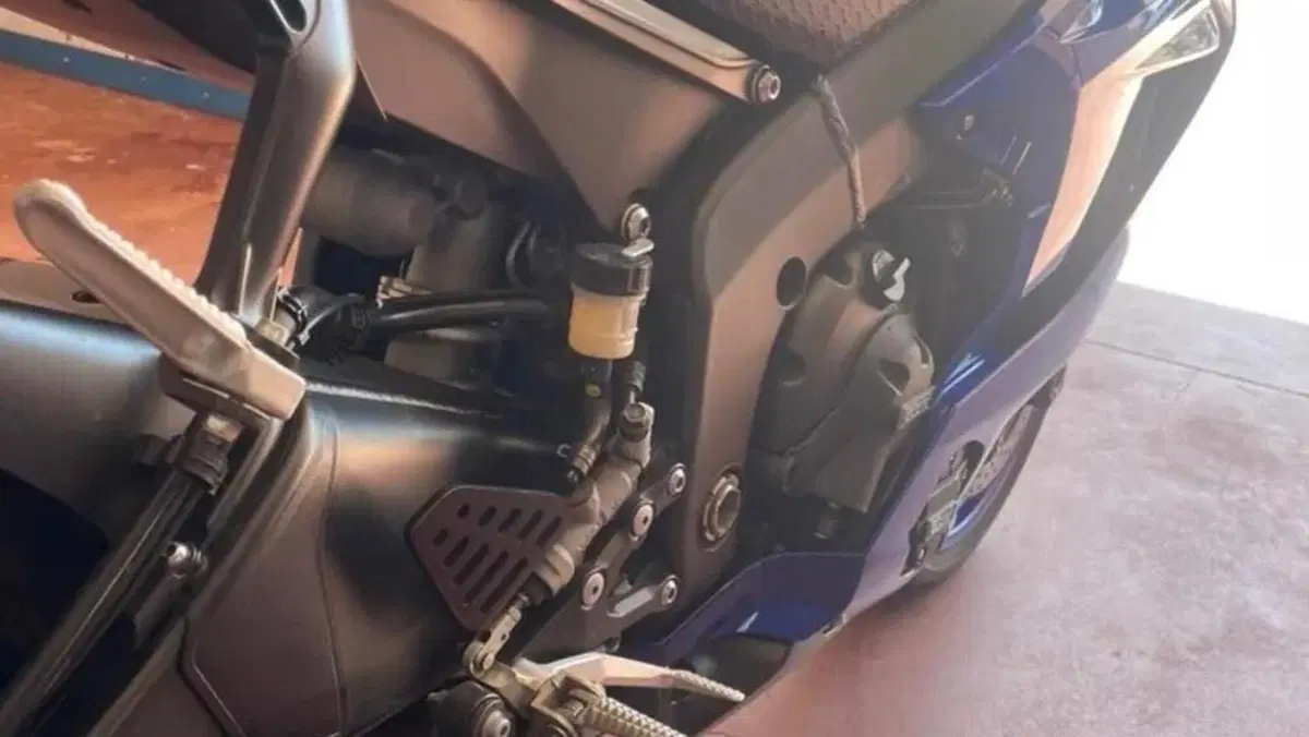 Yamaha YZF R6 (2017 - 20)  (5)