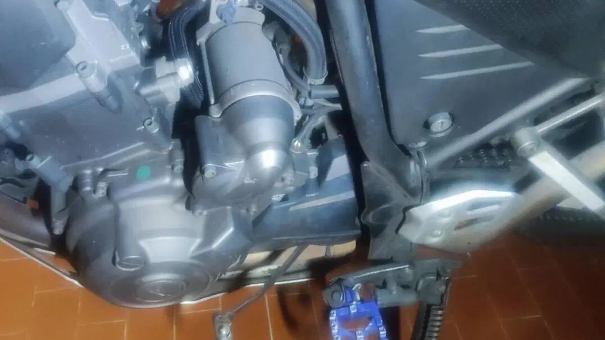 Yamaha XT 660 R (2004 - 16)  (4)