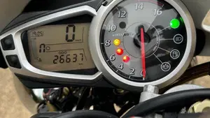 Triumph Street Triple (2007 - 12)  (5)
