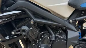 Triumph Street Triple (2007 - 12)  (6)